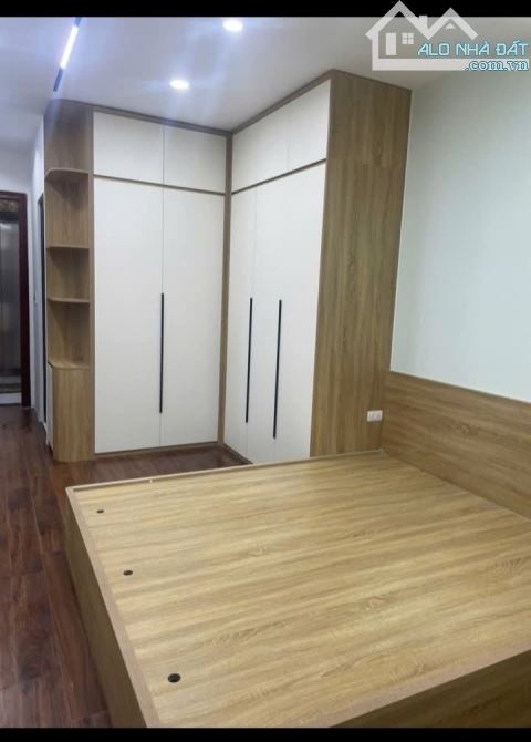 Cần bán nhà mặt ngõ Xuân Thủy 6tầng thang máy full nội thất. - 4