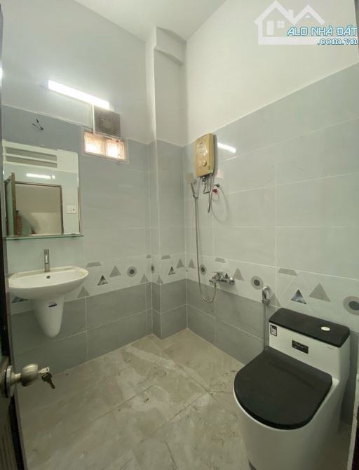 GẦN CHỢ CÂY QUÉO, 4 Tầng BTCT 43m2, 4PN, P5 Phú Nhuận, giá 6.x ty - 4