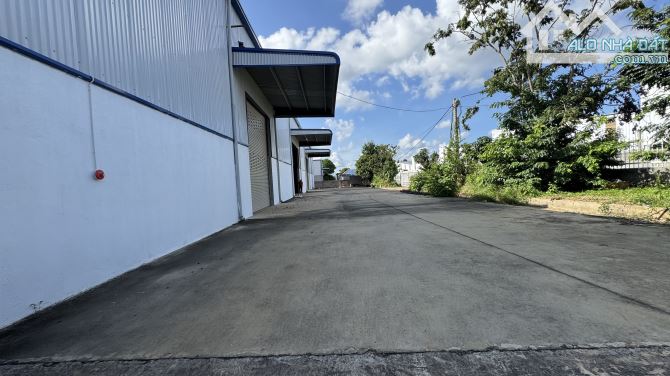 CHO THUÊ KHO VÀ SÂN BÃI TỔNG 4300m2 - Có PCCC - 4