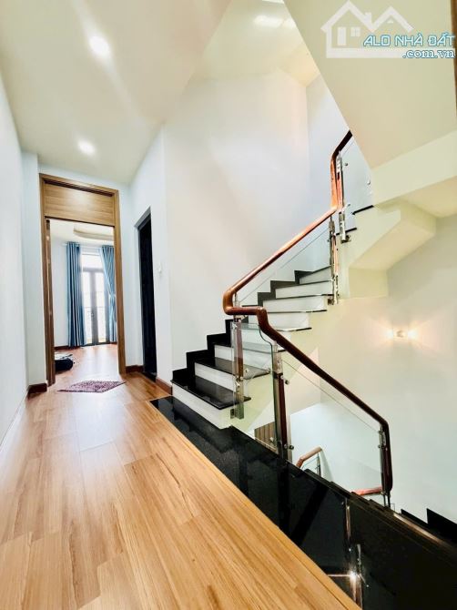 Bán Nhà Hiệp Thành Q12- 60M2( 4 x 15 )- 4Tầng- HXH- Chỉ 4,8 Tỷ. - 4