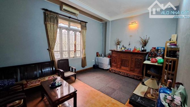Bán nhà Phúc Lợi, dt 100m2, chỉ 10 tỷ xíu, oto 7 chỗ vào nhà, vị trí hiếm - 4