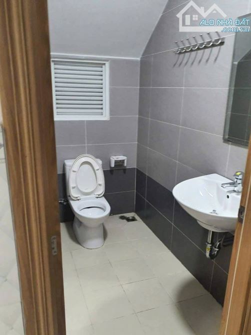 🔥 NHÀ 3 TẦNG ĐẸP NHƯ MỚI – TRUNG TÂM DĨ AN – SỔ HOÀN CÔNG CHỈ 5 TỶ 🔥 - 4