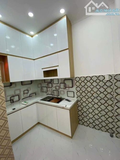 Thanh lý căn nhà Ngô Thị Thu Minh, Tân Bình/ DT 48,6m2/ Giá 3 Tỷ 650Tr/ Sổ Riêng Chính Chủ - 4