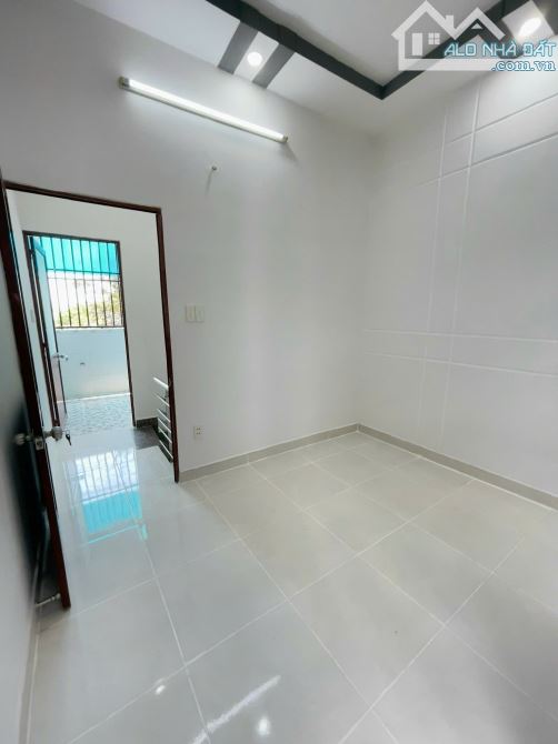 Căn nhà 2 lầu mới vào ở ngay gần nguyễn ảnh thủ Quận 12 - 4