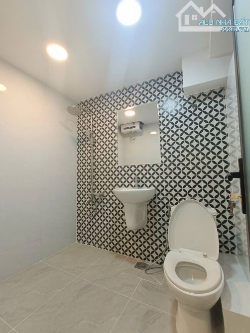 Cần bán căn hộ H3, đường Hoàng Diệu,Phường 6,  Quận 4, duện tích 38m2, 1 phòng ngủ, 1wc, - 4