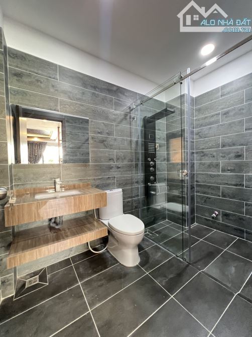 Nhà Đẹp Tân Hương, Tân Phú, 56m2 (5.1 x 11), 4 Tầng, 4 PN, Chỉ 8 Tỏi 3 - 4