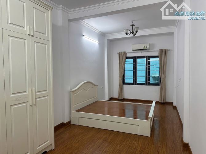 SIÊU PHẨM PHÂN LÔ LÊ TRỌNG TẤN - 5M RA PHỐ - NGÕ Ô TÔ KINH DOANH - HAI THOÁNG TRƯỚC SAU - 4