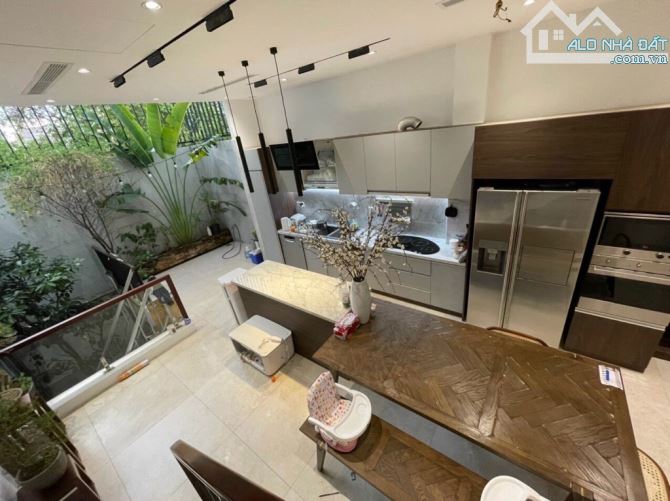 Nhà 3 Tầng Thiết Kế Hiện Đại - Khu Dân Cư Dân Trí Cao - 103m2 Full Thổ cư - 4