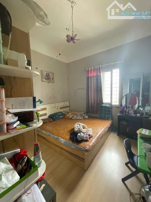 NHÀ ĐẸP – 3PN – 2WC – 2 BAN CÔNG – Ô TÔ VÒNG QUANH – NAM TRUNG YÊN - 6,15 TỶ - 4