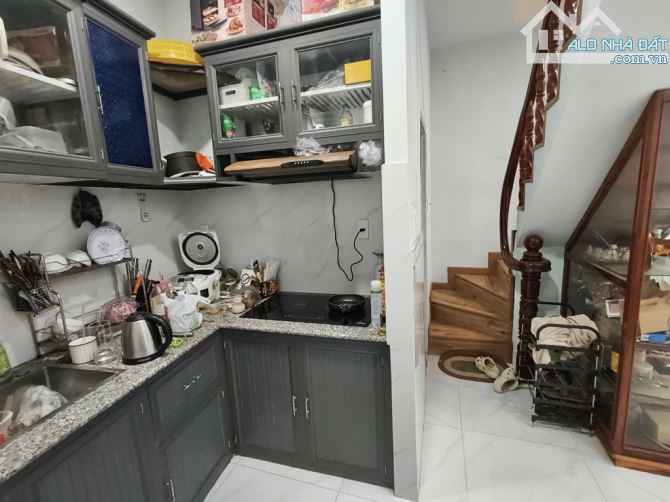 B.Á.N NHÀ HẺM XE HƠI SÁT BÊN BÌNH THẠNH - 4 TẦNG BTCT HOÀN CÔNG - 6,X T.Ỷ - 4