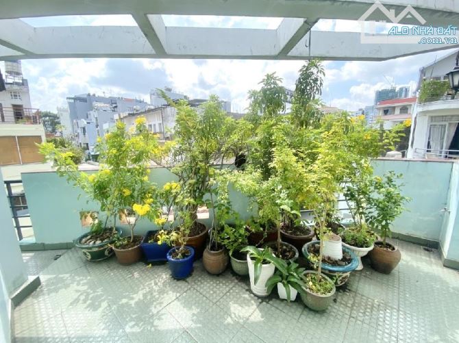 2 mặt tiền đường 10m- quận 3, khu vực chợ Bàn Cờ, 5 tầng, giá 24 tỷ - 4