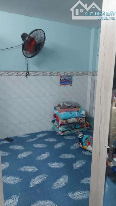 NHÀ 2 TẦNG VÀO Ở NGAY 55M2. 80M RA MẶT TIỀN ĐẶNG THÚC VỊNH, GẦN NGÃ TƯ THỚI TỨ. GIÁ RẺ - 4