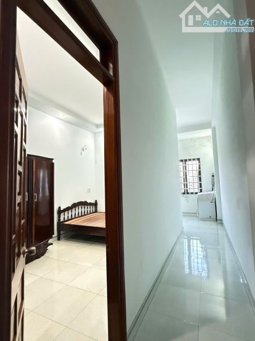 Cho thuê nhà 2 tầng, kiệt đường Phan Châu Trinh, Hải Châu, Đà Nẵng. DT 50m2. Giá 10 triệu - 4