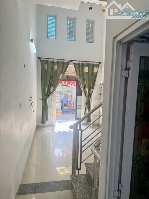 BÁN NHÀ 3 TẦNG GIÁ RẺ – LIÊN KHU 7-3-KÊNH NƯỚC ĐEN- 32m2 giá 3.6 TỶ - 4