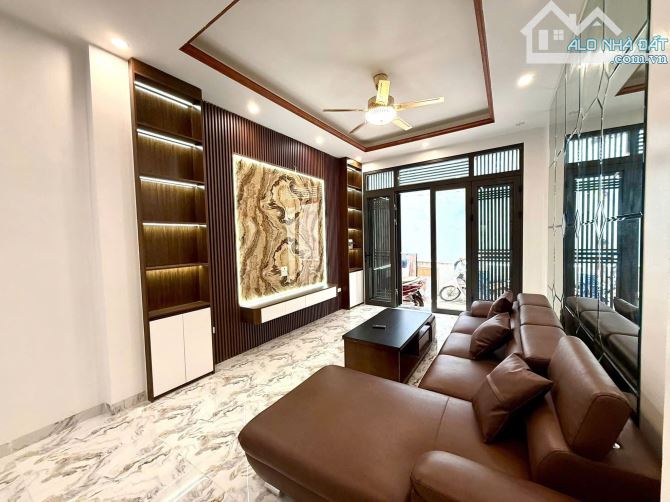 Bán nhà Văn Chương 30m2*5T, lô góc, nhà đẹp ở ngay, ngõ to rộng, cách ô tô 20m, 7.15 tỷ - 4