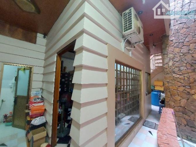 BIỆT THỰ CỔ TRUNG TÂM GÒ VẤP – GIẢM SỐC 3.2 TỶ, GIÁ CHỈ 30.3 TỶ! - 4