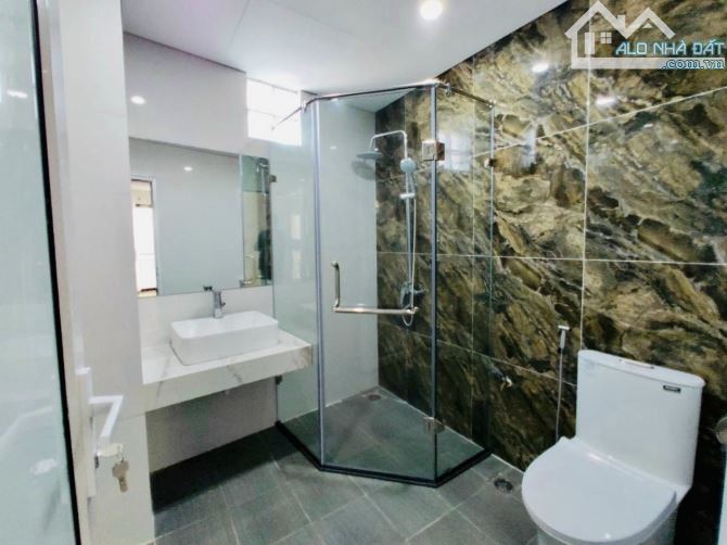 Bán nhà 5 tầng ô tô đỗ cửa,kim chung,gần đường 422b,gần trường,chợ,ngõ thông,thuận tiện - 4