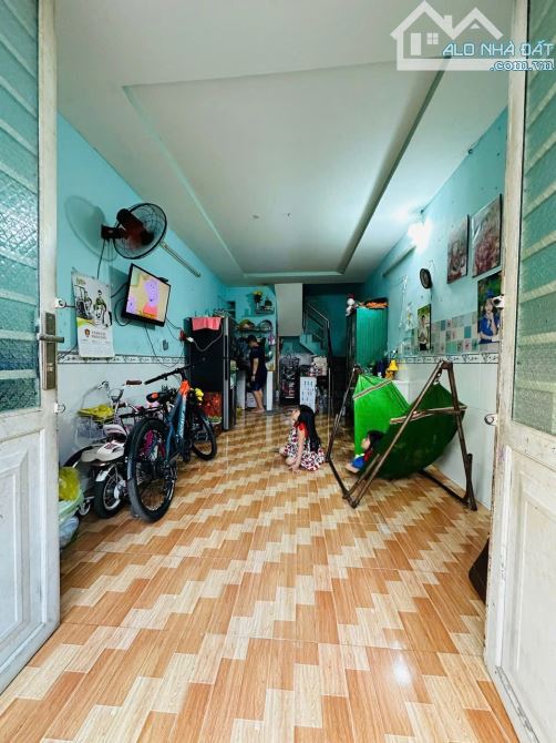 Mua 1 được 2 căn nhà , vừa ở vừa cho thuê làm dòng tiền rất ok , ngay trung tâm Phường - 4
