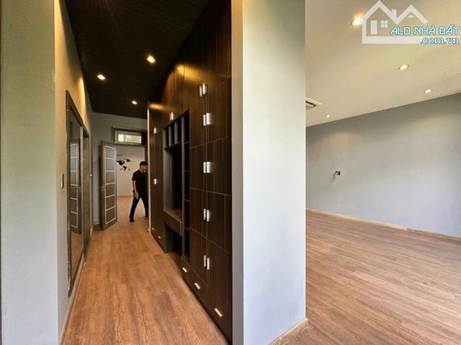 BÁN BIỆT THỰ CAO CẤP GẦN BIỂN MỸ KHÊ – ĐÀ NẴNG - 4