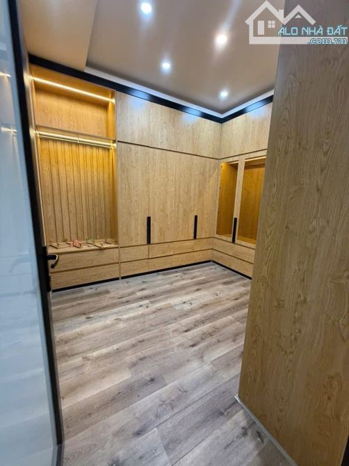 Bán Nhà 4 Tầng 42m² Giá 2.89 Tỷ, Trần Nguyên Hãn, Lê Chân – Ngõ Rộng, Tặng Nội Thất - 4