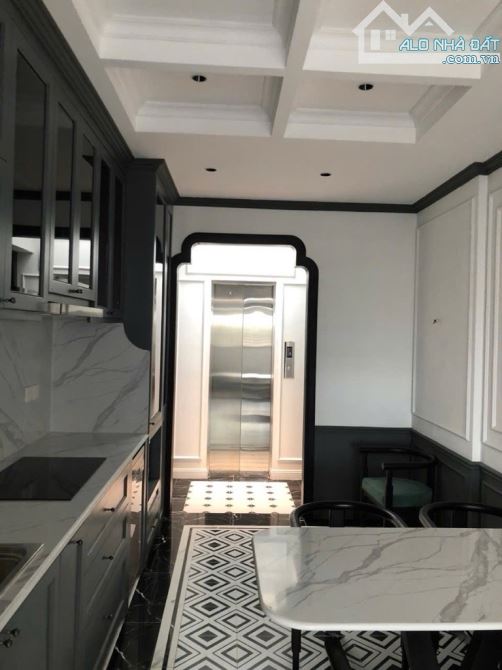 PHỐ THỊNH LIỆT -Trung tâm và gần Quận Ủy Hoàng Mai,-Ô TÔ ĐỖ CỬA - 50m2- 5 tầng - 4