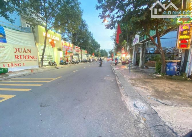 Bán nhà mới 1T1L 6x26m hoàn công, mặt tiền Trần Quốc Toản, P. Dĩ An, đang thuê 25tr/th - 4