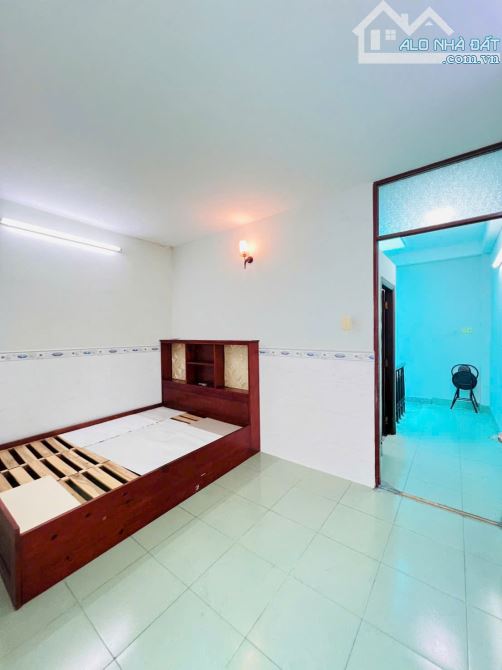 CÁCH  MT TRƯỜNG SA Q3 CHỈ VÀI BƯỚC  - NGANG 4M - 4 TẦNG ĐÚC CHỈ 5 TỶ HƠN - 4