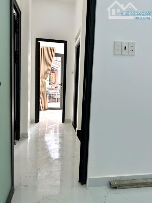 VỊ TRÍ ĐẸP - HẺM 4M THÔNG TỨ TUNG - NHÀ 2 TẦNG MỚI ĐẸP - HƯƠNG LỘ 2 - GIÁP TÂN PHÚ - 36M2 - 4