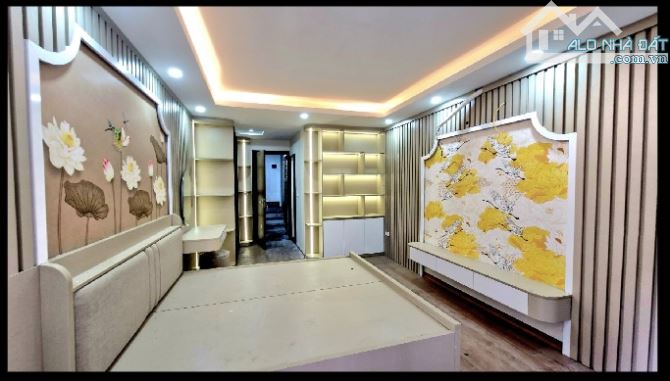 Phố Cổ Nhuế - 37m² - 6 tầng/MT 4.2m - Ngõ rộng thoáng sáng - - 4