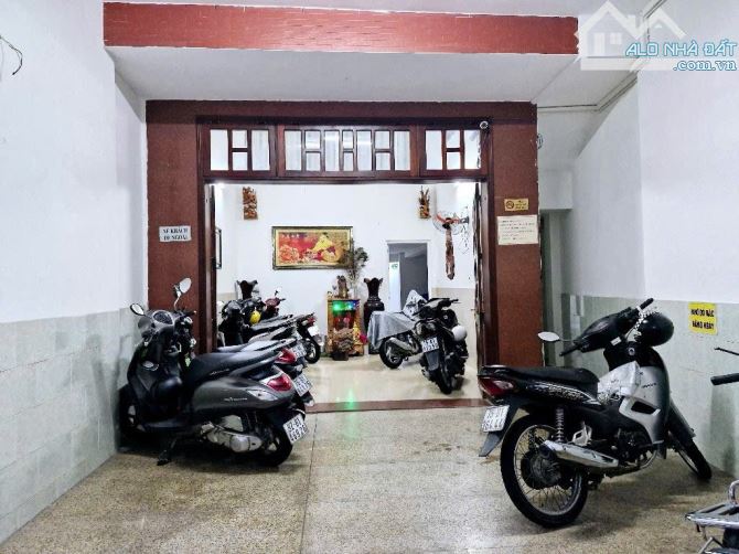 Nguyễn Văn Linh, Sân Bay, Đại Học Duy Tân - 4