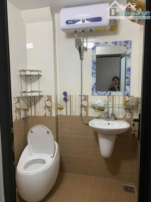 Nhà riêng 5 tầng, đầy đủ nội thất, tọa lạc tại Ngô Quang Bích, Phường Bồ Xuyên, Thái Bình. - 4