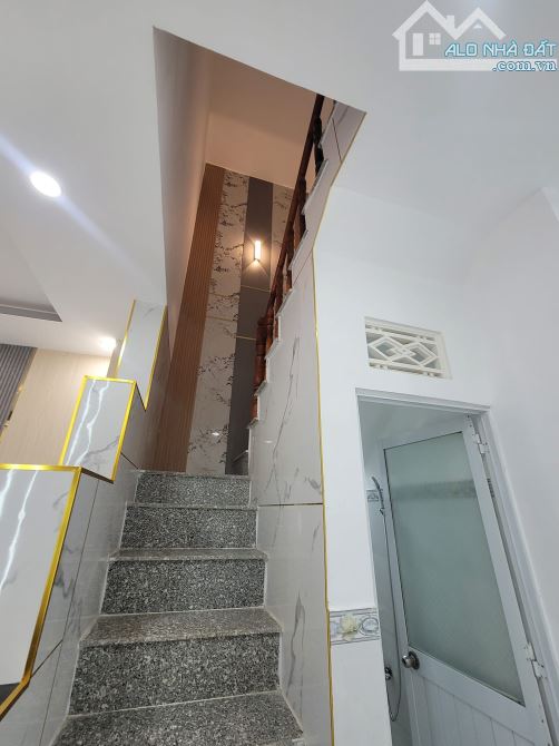 Nhà Mới 1 lầu khu Tân Kim, Đường Xe Hơi. sổ Hồng Riêng Giá rẻ còn thương lượng - 4