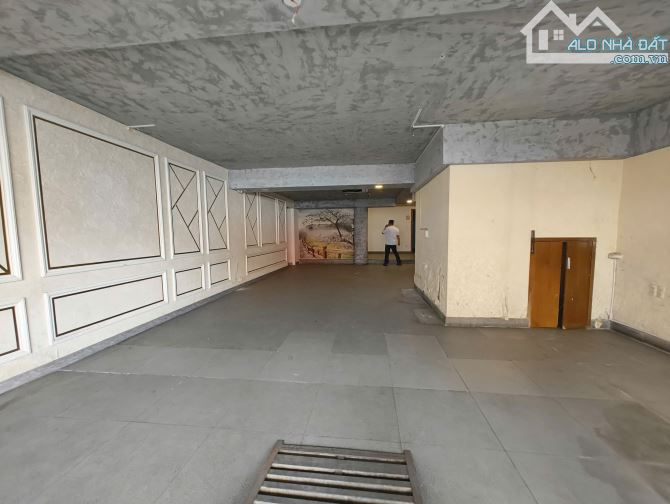 HOT- MẶT TIỀN LÊ HỒNG PHONG- 10M X 20M- 6 TẦNG, THANG MÁY- PHƯỜNG 04, QUẬN 5 - 4