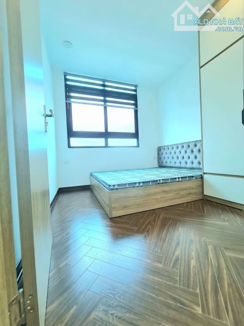 Bán CCMN Cầu Diễn – 57m² – 7 tầng – 18 PKK – Mặt tiền rộng - Ô tô con đỗ cửa – Giá 15.8 tỷ - 4