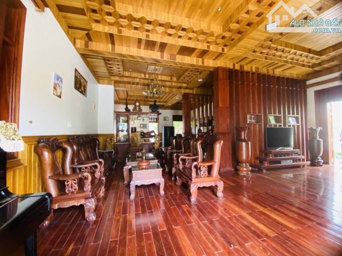 BÁN BIỆT THỰ ĐƠN LẬP 3 TẦNG 555M2 NGAY TRUNG TÂM DĨ AN – NỘI THẤT GỖ QUÝ ĐẸP – 24 TỶ - 4