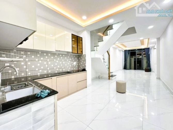 HẺM XE HƠI 7 CHỖ VÔ NHÀ - UNG VĂN KHIÊM, NGUYỄN GIA TRÍ, NGUYỄN VĂN THƯƠNG - BÌNH THẠNH. - 4