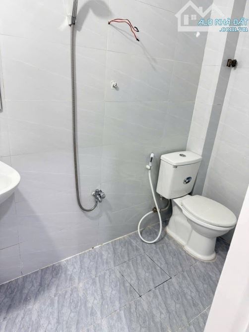 Bán nhà mê lỡ mặt tiền đg nguyễn hiền dt 40m2 giá 2ty750 hướng đông bắc - 5