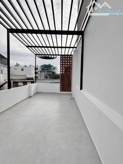 Hiếm: nhà bán hẻm xe hơi khu VIP Lê Văn Sỹ, Đặng Văn Ngữ - DT: 35m2 x 3 tầng - 7 tỷ xíu - 5