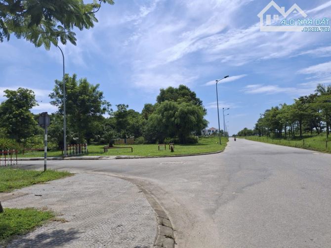 Bán căn góc 3 MẶT TIỀN ĐƯỜNG tại SHOPHOUSE ROYAL PARK HUẾ - Đối diện ECO GARDEN _ Chỉ 7,xx - 5
