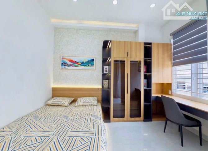 Bán gấp nhà hẻm 1/ 4.5m ngay CMT8, Tân Bình. Giá: 3.2 Tỷ / 54.6m2. SHR, công nhận đủ - 5