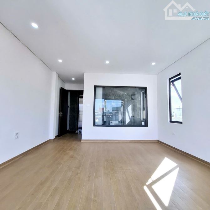 💥Bán nhà dân xây 402 x 6 tầng thang máy nhập khẩu Vũ Xuân Thiều - thoáng sáng vĩnh viễn💥 - 5