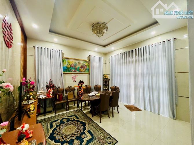 Biệt thự Gò Cát 6 Long Tâm - Bà Rịa căn góc 2 mặt tiền DT: 200m2 ; Giá Bán: 8 tỷ - 5