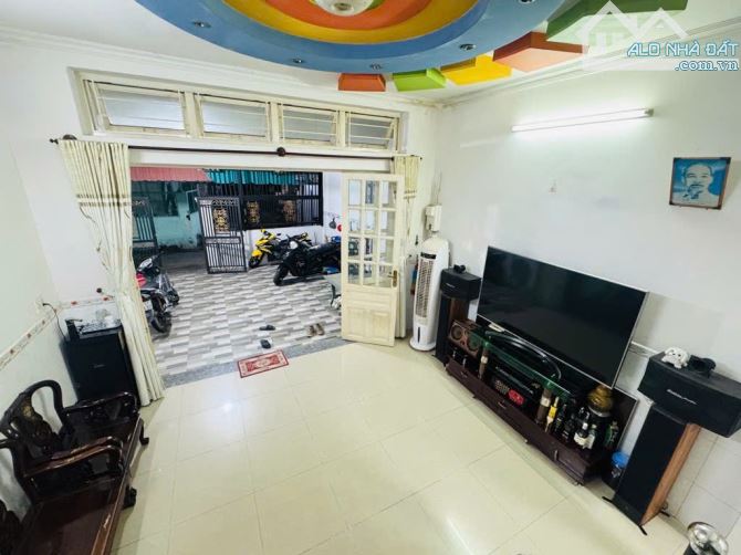 Siêu hiếm, nhà 2 tầng quận 8, (5.9 x 13m) hẻm 4m cạnh Hoài Thanh, Bình Đông, 5.2 tỷ - 5