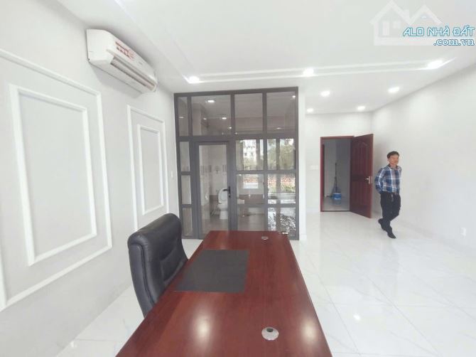 Bán đất đường số 32, Bình Tân khu Ao Sen Tên Lửa, 10x25m, gần Aeon - 5