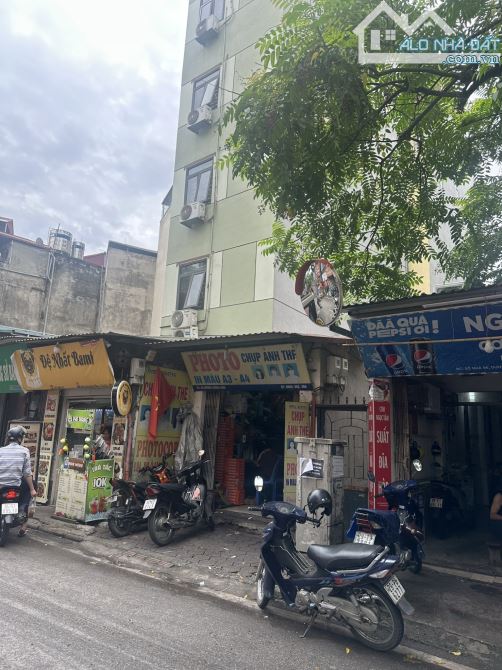 NHÀ MẶT PHỐ GIÁ RẺ BẤT NGỜ - Ô TÔ ĐỖ CỬA- SIÊU HIẾM- KHÁCH XEM LÀ CHỐT_NHÀ CẤP 4-32M-6,5 T - 5