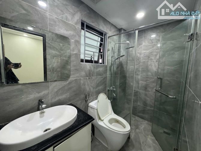 GẤP, BÁN NHÀ 111 Nguyễn Văn Cừ, Long Biên, 60m2, 5 Tầng, Gara ô tô, Phân Lô, Nhỉnh 14 tỷ - 5