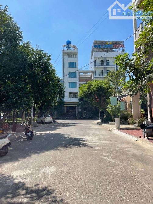 Bán đất mặt tiền đường Lâm Văn Thạnh - 5