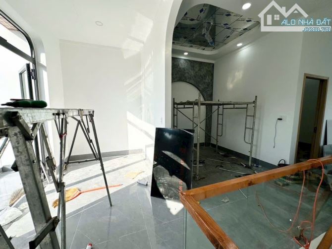 BÁN NHÀ LẦU MỚI – KP5 TRẢNG DÀI - GẦN CHỢ PHÚ THỌ, ĐƯỜNG NGUYỄN KHUYẾN - 5