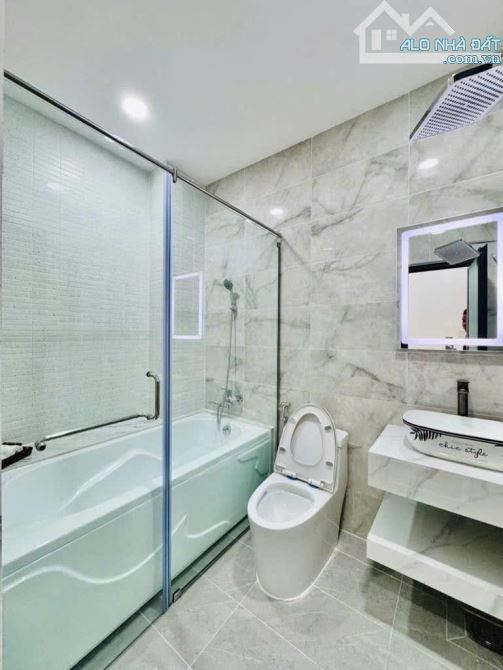 Bán căn nhà ngay Thành Thái, Quận 10 / 70m2 / 3 tỷ 390 triệu / sổ hồng riêng - 5