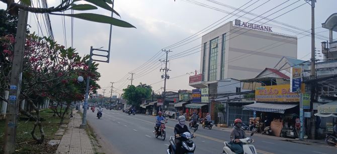 CĂN NHÀ RẤT ĐẸP trên lô đất 400 m2 ngay KCN 𝐁𝐢̀𝐧𝐡 𝐓𝐚̣𝐨. P.Trung An, MT, Đồng Tháp - 5